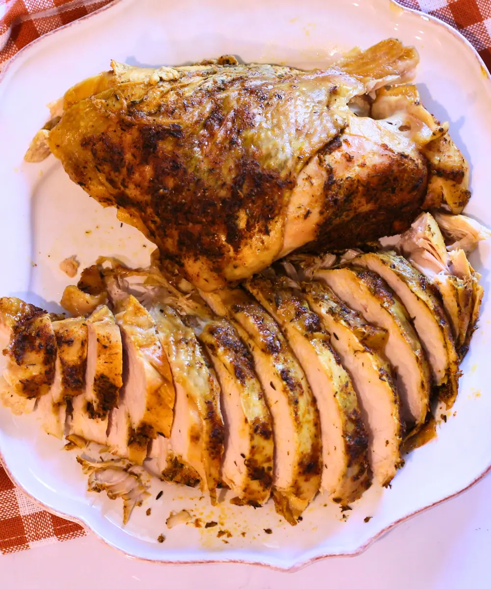 sliced turkey breast on a plate